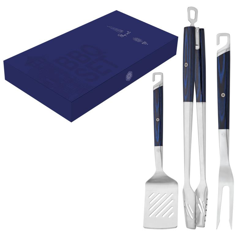BBQ set consisting of fork, tongs, spatula with blue handle and bag with hangtag